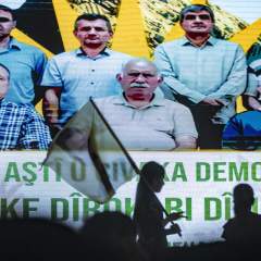 Dissolution du PKK : les combattants kurdes s'apprêtent à rendre les armes Dissolution du PKK : les combattants kurdes s'apprêtent à rendre les armes