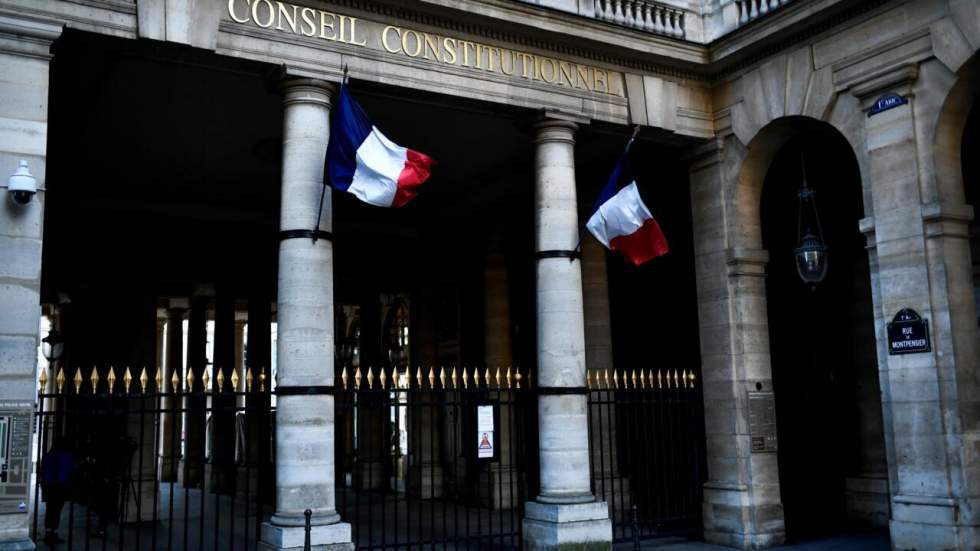 Le Conseil Constitutionnel déclare trois députés inéligibles et les contraint à démissionner Le Conseil Constitutionnel déclare trois députés inéligibles et les contraint à démissionner