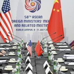 Rencontre inédite entre Marco Rubio et son homologue chinois sous le signe de l'apaisement Rencontre inédite entre Marco Rubio et son homologue chinois sous le signe de l'apaisement