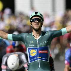Tour de France : Jonathan Milan remporte la 8e étape au sprint, Pogacar reste en jaune Tour de France : Jonathan Milan remporte la 8e étape au sprint, Pogacar reste en jaune
