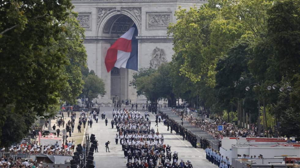 En direct : suivez le défilé du 14-Juillet sur les Champs-Élysées En direct : suivez le défilé du 14-Juillet sur les Champs-Élysées