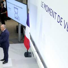 Budget : jours fériés supprimés, "année blanche"... Ce qu'il faut retenir des annonces de Bayrou Budget : jours fériés supprimés, "année blanche"... Ce qu'il faut retenir des annonces de Bayrou