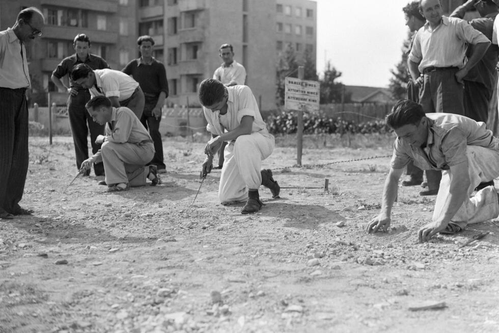 Libération : quand la France utilisait des prisonniers de guerre allemands pour le déminage