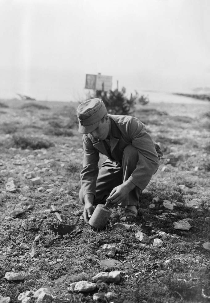 Libération : quand la France utilisait des prisonniers de guerre allemands pour le déminage