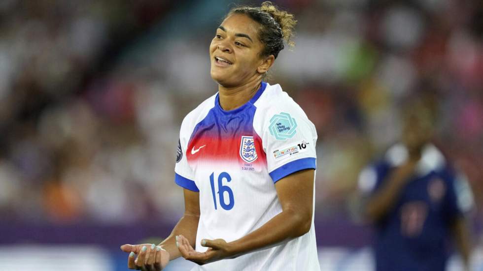 Euro 2025 : les Anglaises s'insurgent contre le racisme subi par la joueuse Jess Carter Euro 2025 : les Anglaises s'insurgent contre le racisme subi par la joueuse Jess Carter