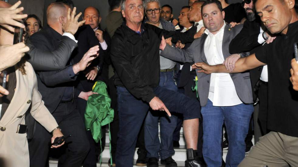 Brésil : la défense de Bolsonaro nie toute entorse à l'interdiction d'utiliser les réseaux sociaux Brésil : la défense de Bolsonaro nie toute entorse à l'interdiction d'utiliser les réseaux sociaux