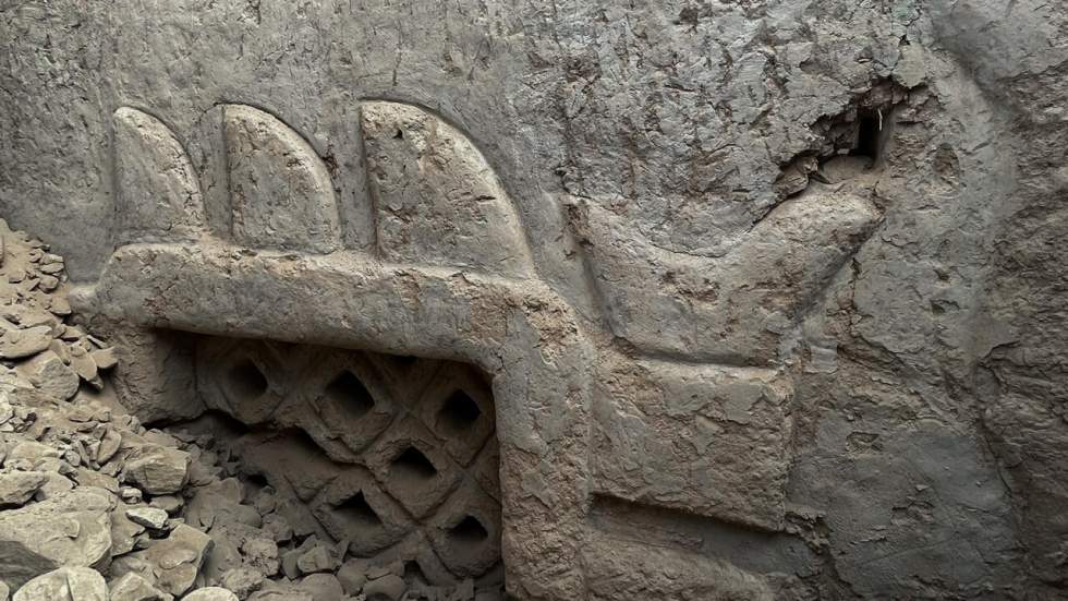L'instant + : une fresque de plus de 3 000 ans mise au jour par des archéologues au Pérou L'instant + : une fresque de plus de 3 000 ans mise au jour par des archéologues au Pérou