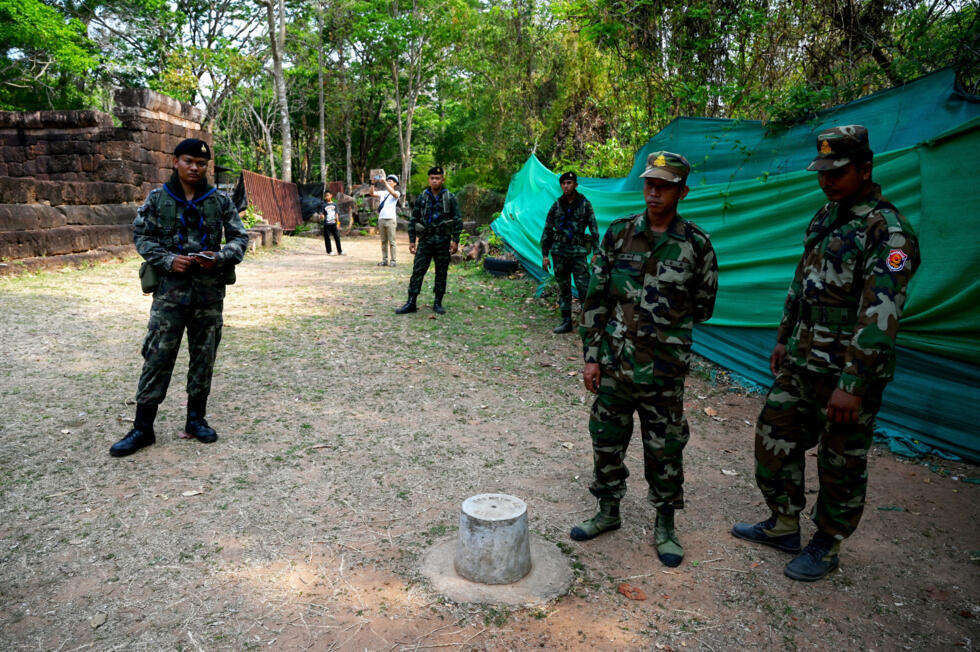 Des affrontements à la frontière la Thaïlande et le Cambodge font au moins un mort civil Des affrontements à la frontière la Thaïlande et le Cambodge font au moins un mort civil