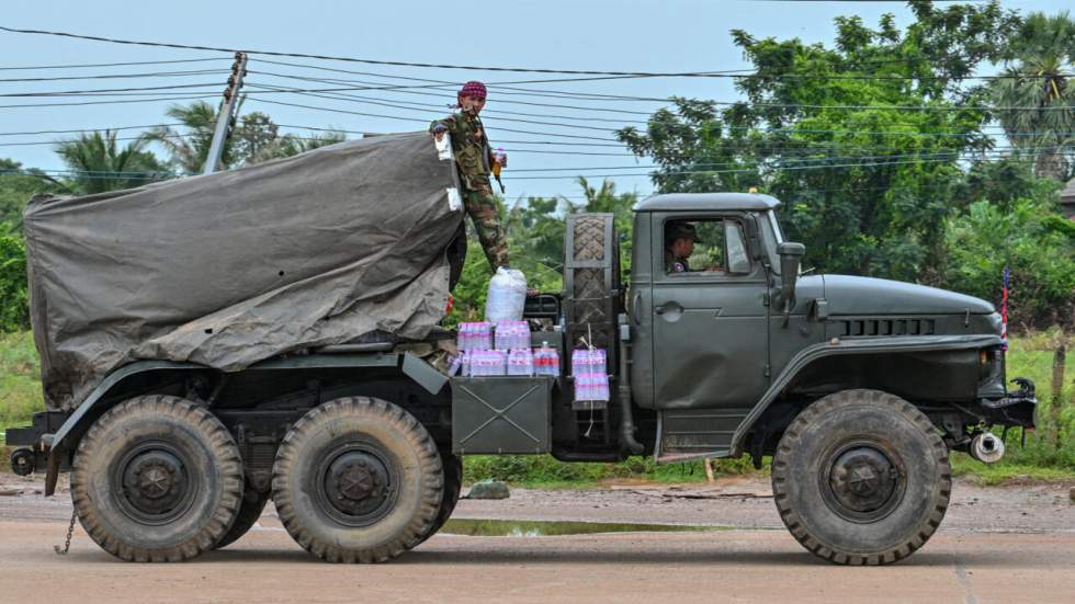 Les affrontements Cambodge-Thaïlande font au moins 33 morts, Phnom Penh appelle au cessez-le-feu