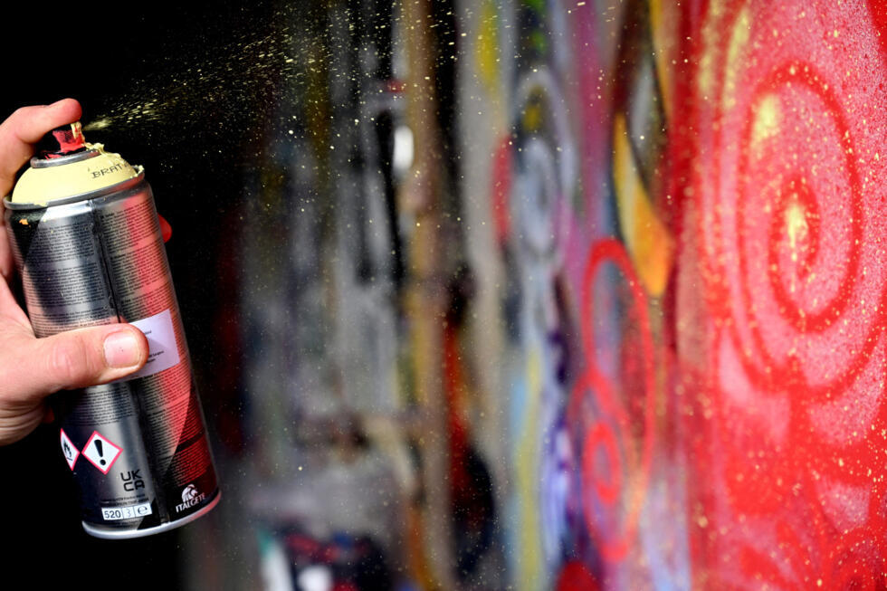 L'instant + : à Sarajevo, le street art pour effacer les stigmates de la guerre L'instant + : à Sarajevo, le street art pour effacer les stigmates de la guerre