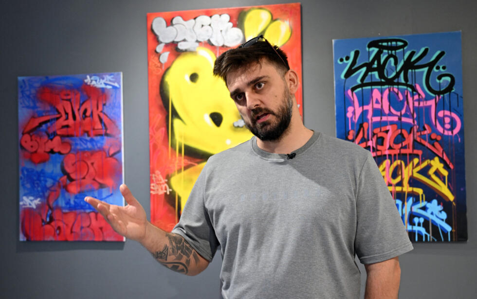 L'instant + : à Sarajevo, le street art pour effacer les stigmates de la guerre L'instant + : à Sarajevo, le street art pour effacer les stigmates de la guerre