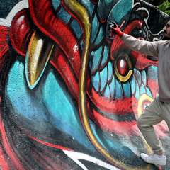 L'instant + : à Sarajevo, le street art pour effacer les stigmates de la guerre L'instant + : à Sarajevo, le street art pour effacer les stigmates de la guerre