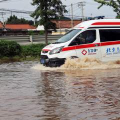 Inondations en Chine : 30 morts et 80 000 évacuations à Pékin Inondations en Chine : 30 morts et 80 000 évacuations à Pékin