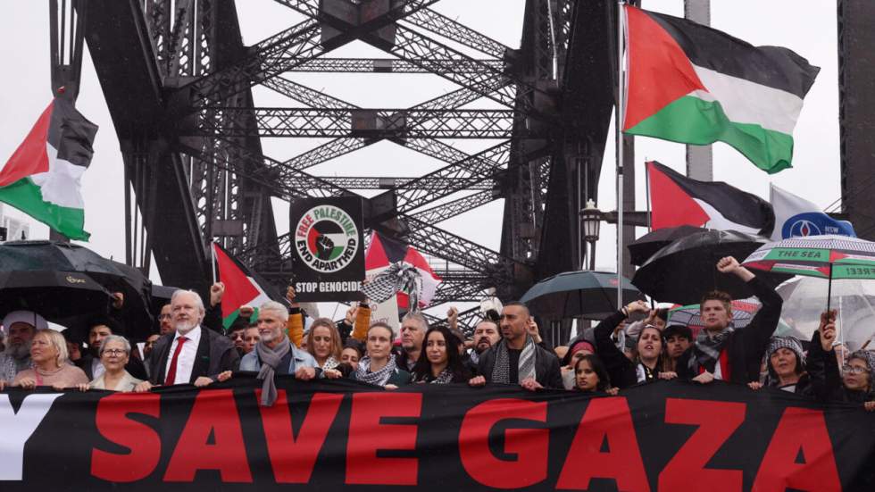 Australie : Julian Assange en tête du cortège d'une manifestation pro-palestiniens à Sydney Australie : Julian Assange en tête du cortège d'une manifestation pro-palestiniens à Sydney