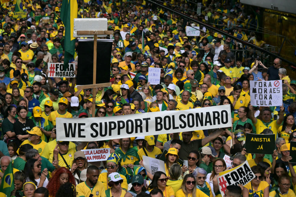 Des manifestations pro-Bolsonaro dans plusieurs villes brésiliennes après les sanctions américaines