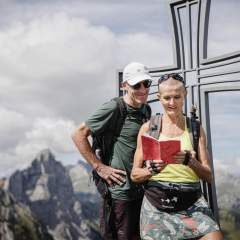 L'instant + : en Suisse, le "Tinder des montagnes" séduit L'instant + : en Suisse, le "Tinder des montagnes" séduit