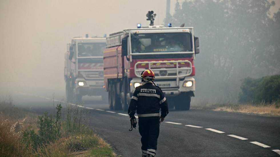 L'incendie dans l'Aude perd en intensité mais les habitants restent sur le qui-vive