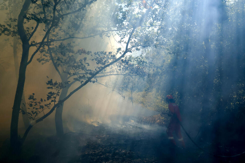 Une partie de l'Europe reste proie aux incendies, l'Espagne appelle l'UE à l'aide Une partie de l'Europe reste proie aux incendies, l'Espagne appelle l'UE à l'aide
