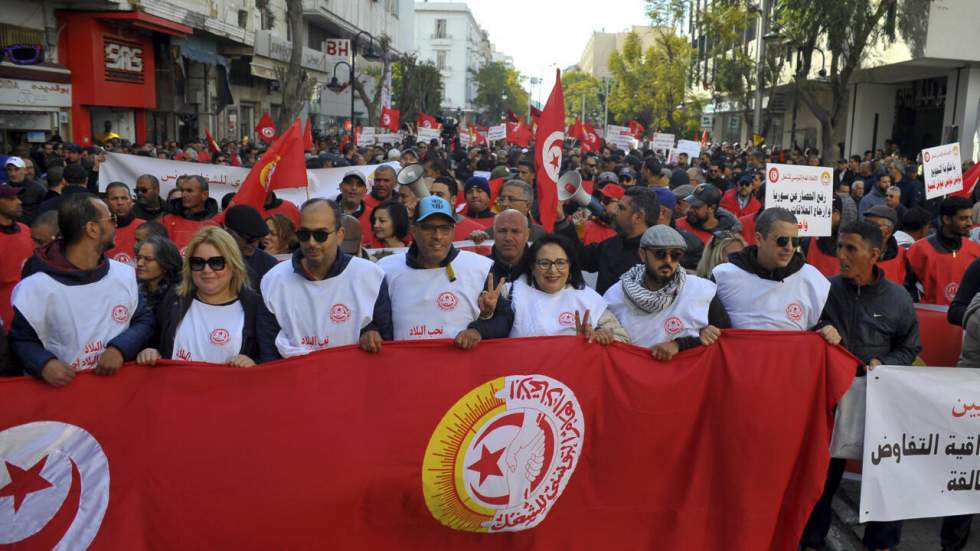 Tunisie : le puissant syndicat UGTT dans le collimateur du président Kaïs Saïed Tunisie : le puissant syndicat UGTT dans le collimateur du président Kaïs Saïed
