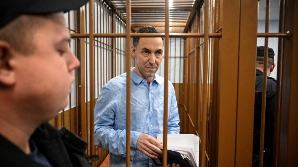 Emprisonné en Russie, le chercheur français Laurent Vinatier visé par une enquête pour espionnage Emprisonné en Russie, le chercheur français Laurent Vinatier visé par une enquête pour espionnage