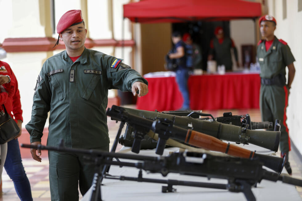 Le Venezuela enrôle dans une milice pour faire face aux menaces américaines Le Venezuela enrôle dans une milice pour faire face aux menaces américaines
