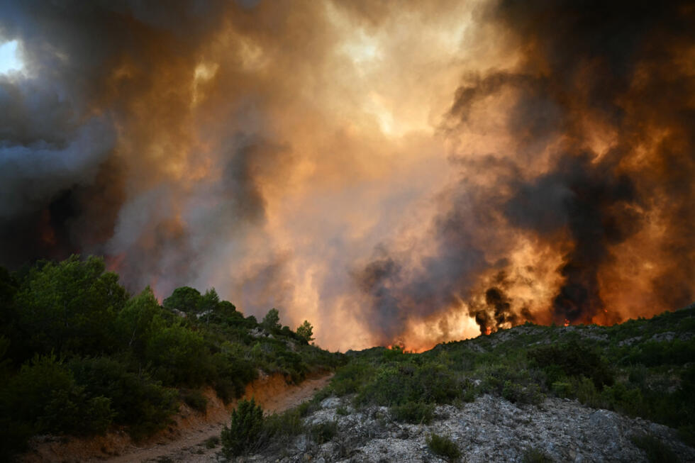 Le gigantesque incendie de l'Aude est déclaré éteint Le gigantesque incendie de l'Aude est déclaré éteint