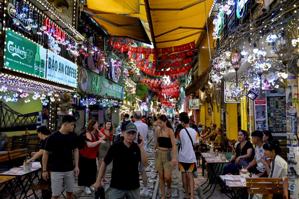 L'instant + : la rue du train à Hanoï, un lieu unique sauvé par le tourisme L'instant + : la rue du train à Hanoï, un lieu unique sauvé par le tourisme