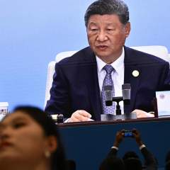 Xi Jinping dénonce une "mentalité de guerre froide" lors d'un sommet avec les grands d'Eurasie Xi Jinping dénonce une "mentalité de guerre froide" lors d'un sommet avec les grands d'Eurasie