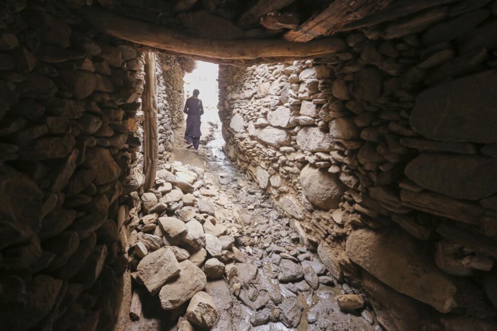 En images : la terre tremble en Afghanistan, plongeant la population dans la désolation En images : la terre tremble en Afghanistan, plongeant la population dans la désolation