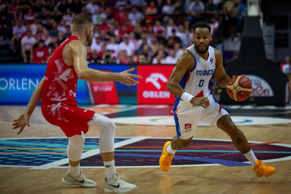 Eurobasket : grâce à Guerschon Yabusele, les Bleus rebondissent contre la Pologne Eurobasket : grâce à Guerschon Yabusele, les Bleus rebondissent contre la Pologne