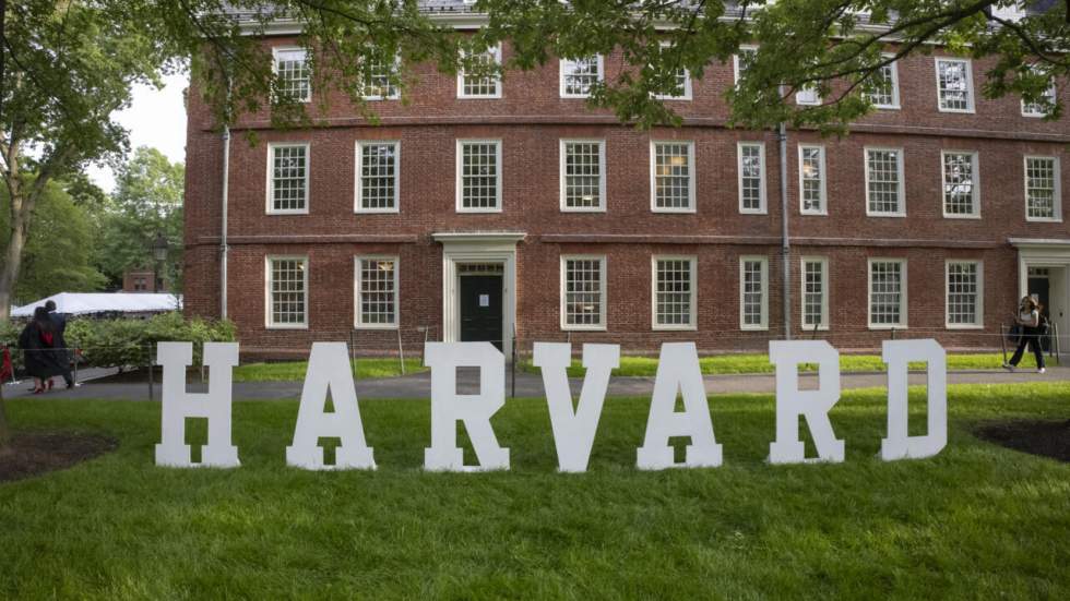Dans la bataille judiciaire face à Donald Trump, l'université Harvard marque un point Dans la bataille judiciaire face à Donald Trump, l'université Harvard marque un point