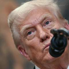 Trump menace l'UE de sanctions après une amende européenne colossale infligée à Google Trump menace l'UE de sanctions après une amende européenne colossale infligée à Google