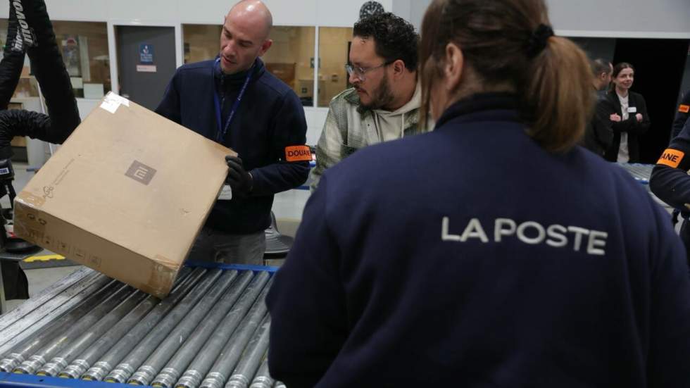 Droits de douane : 88 opérateurs suspendent leurs services postaux avec les États-Unis Droits de douane : 88 opérateurs suspendent leurs services postaux avec les États-Unis