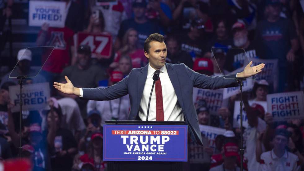 Qui était Charlie Kirk, porte-voix aux "idées extrémistes" de la jeunesse pro-Trump ?