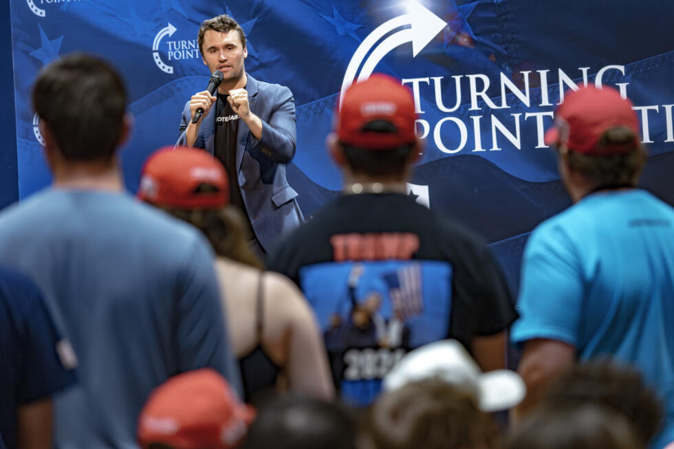 Qui était Charlie Kirk, porte-voix aux "idées extrémistes" de la jeunesse pro-Trump ?