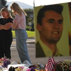 Des dizaines d'Américains congédiés pour avoir critiqué Charlie Kirk après son assassinat Des dizaines d'Américains congédiés pour avoir critiqué Charlie Kirk après son assassinat