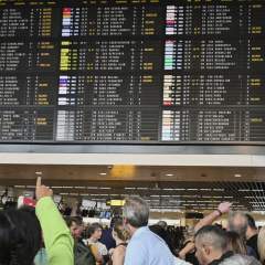 Une cyberattaque contre un logiciel perturbe plusieurs grands aéroports européens Une cyberattaque contre un logiciel perturbe plusieurs grands aéroports européens