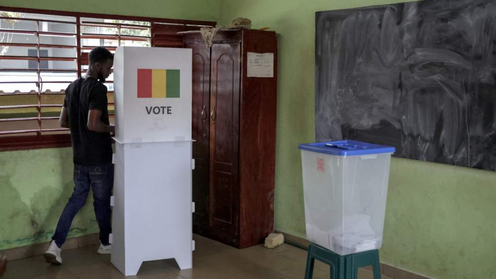 Référendum en Guinée : les électeurs appelés à se prononcer pour ou contre une nouvelle constitution Référendum en Guinée : les électeurs appelés à se prononcer pour ou contre une nouvelle constitution
