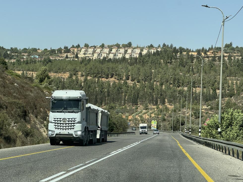 Cisjordanie, route 60 : l'incontournable "route de la mort" pour des milliers de Palestiniens