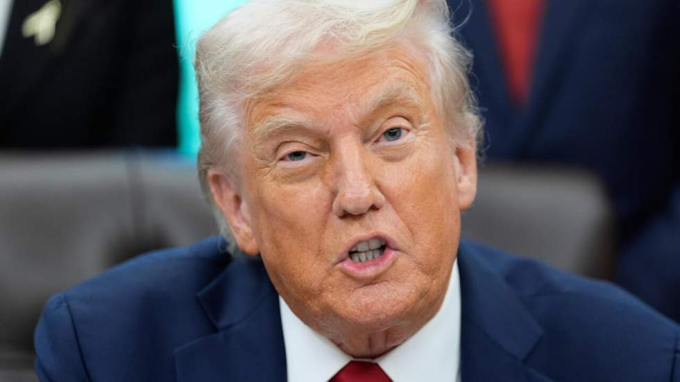 Shutdown aux États-Unis : Donald Trump accentue ses menaces contre l'opposition démocrate