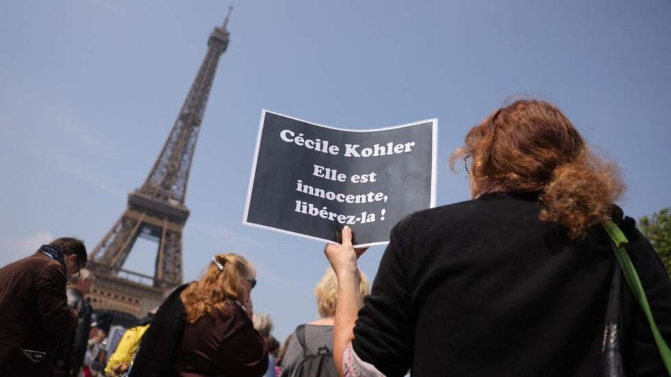 Français détenus en Iran : Téhéran espère la libération "prochaine" de Cécile Kohler et Jacques Paris