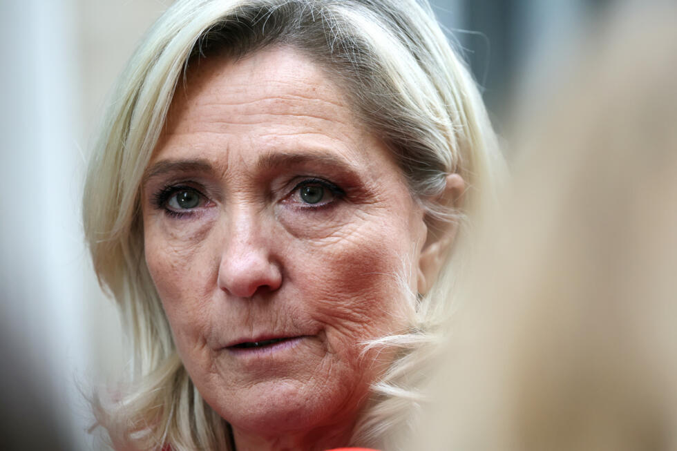 Après la démission de Sébastien Lecornu, Macron au pied du mur