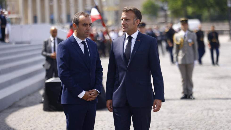 Seul contre tous, Emmanuel Macron renvoie le "moine soldat" Lecornu affronter la censure Seul contre tous, Emmanuel Macron renvoie le "moine soldat" Lecornu affronter la censure