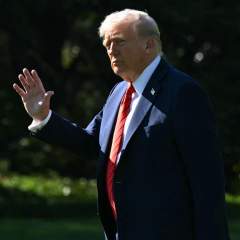 Donald Trump annonce des droits de douane de 100 % contre la Chine Donald Trump annonce des droits de douane de 100 % contre la Chine