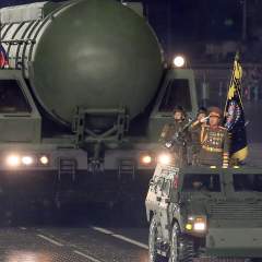Défilé militaire à Pyongyang pour le 80e anniversaire du parti unique Défilé militaire à Pyongyang pour le 80e anniversaire du parti unique