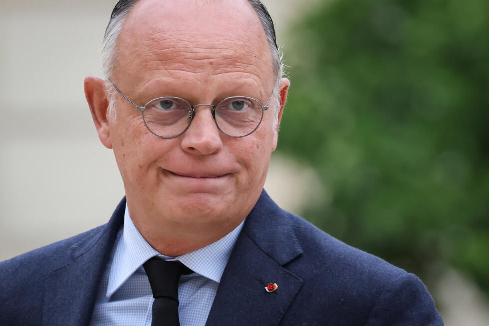 Crise politique : sans LR, Sébastien Lecornu face à la lourde tâche de former un gouvernement Crise politique : sans LR, Sébastien Lecornu face à la lourde tâche de former un gouvernement