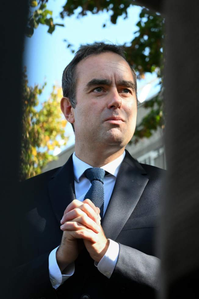 La France en attente d'un budget, Sébastien Lecornu face au défi de former un gouvernement