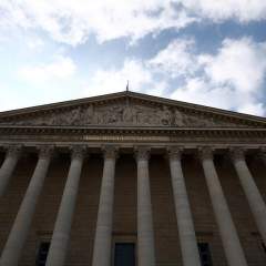 Gel des retraites, taxe sur les holdings : ce que contient le projet de budget Lecornu Gel des retraites, taxe sur les holdings : ce que contient le projet de budget Lecornu