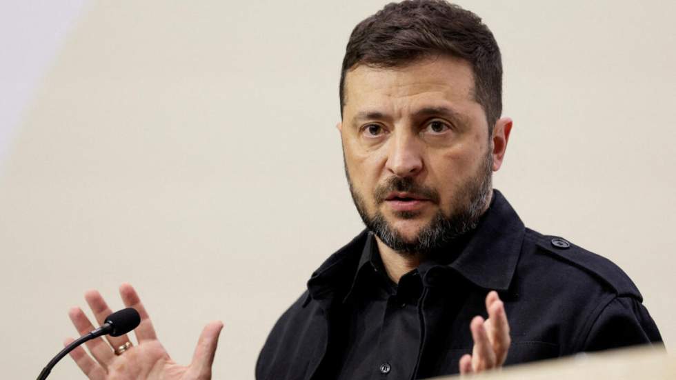 Zelensky déchoit le maire d'Odessa et un danseur de ballet de la nationalité ukrainienne Zelensky déchoit le maire d'Odessa et un danseur de ballet de la nationalité ukrainienne