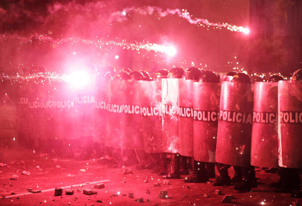 Manifestation au Pérou : un mort et plus de 100 blessés après l'arrivée du nouveau gouvernement Manifestation au Pérou : un mort et plus de 100 blessés après l'arrivée du nouveau gouvernement